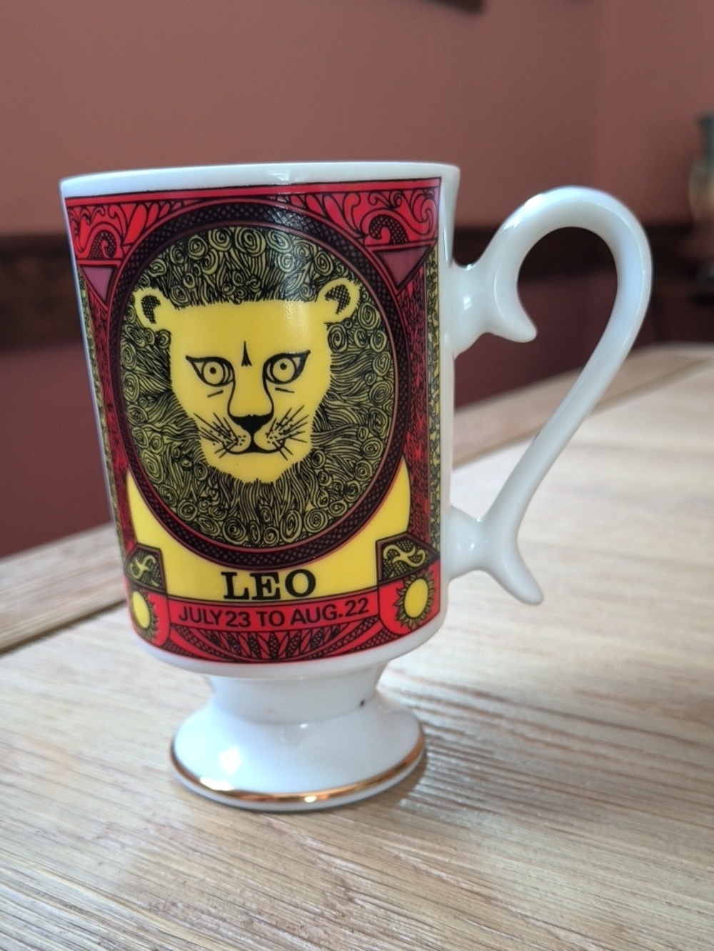 Vintage 70s LEO Zodiac Smug Mug by Elena Japan Footed Cup
